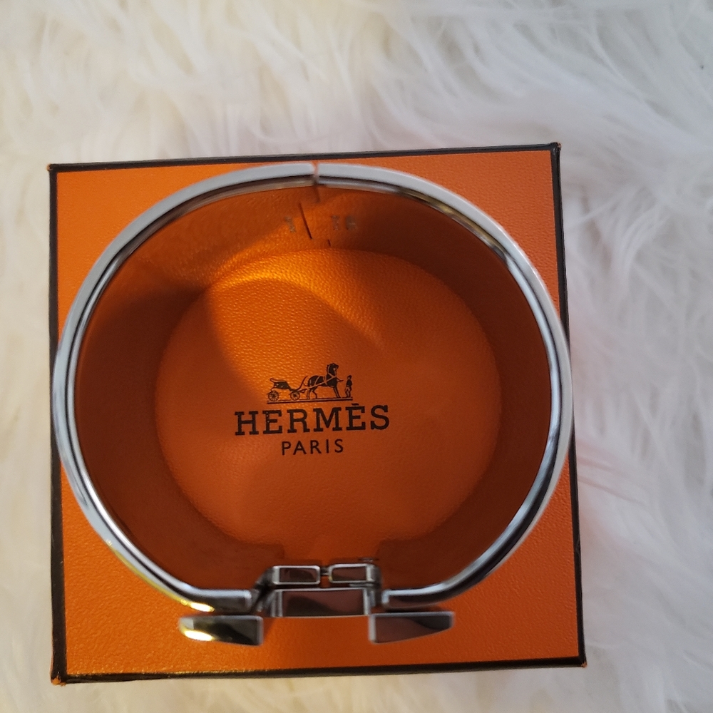 Accessoriea and shoes